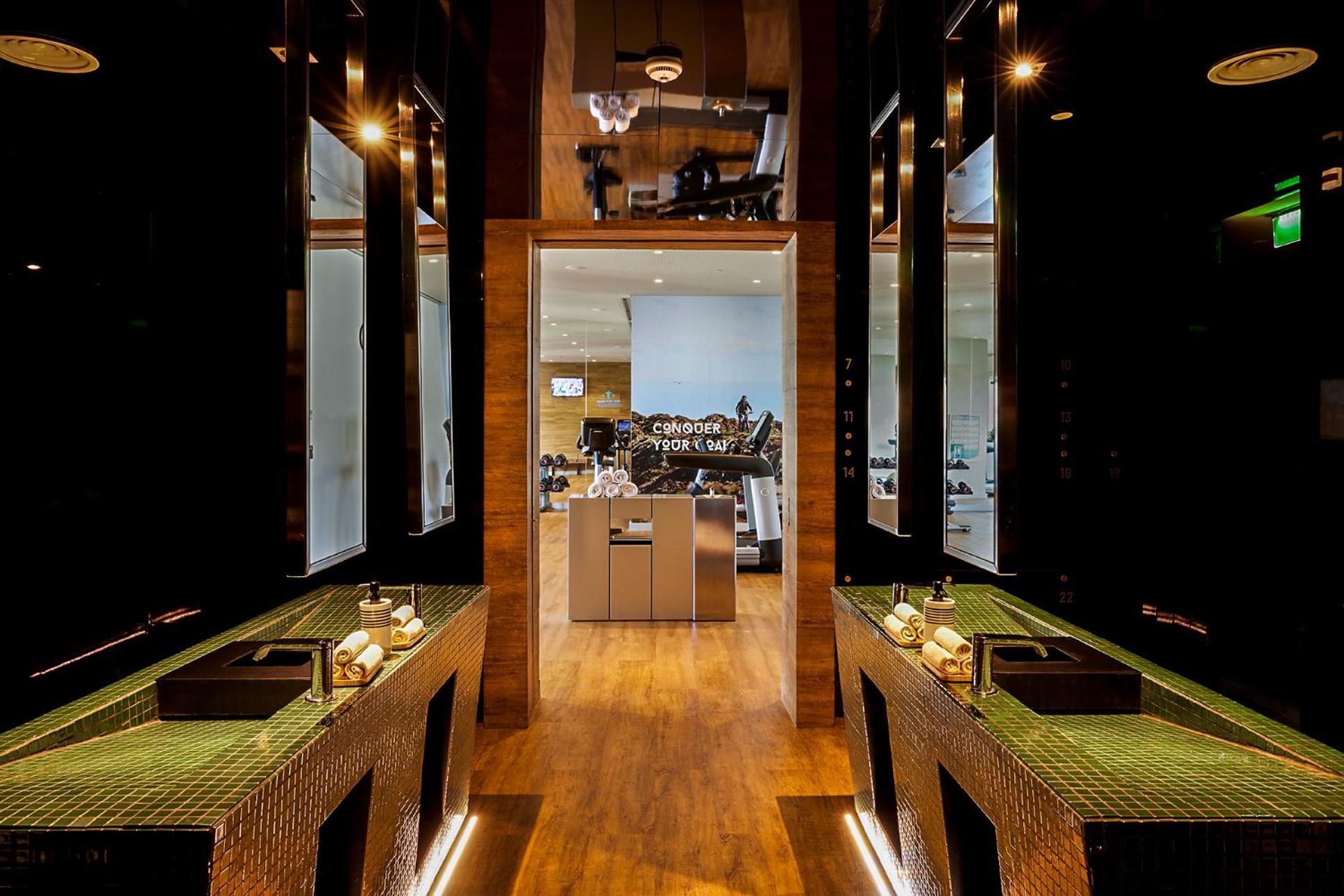 Octant Ponta Delgada Hotel Екстериор снимка The kitchen at the restaurant