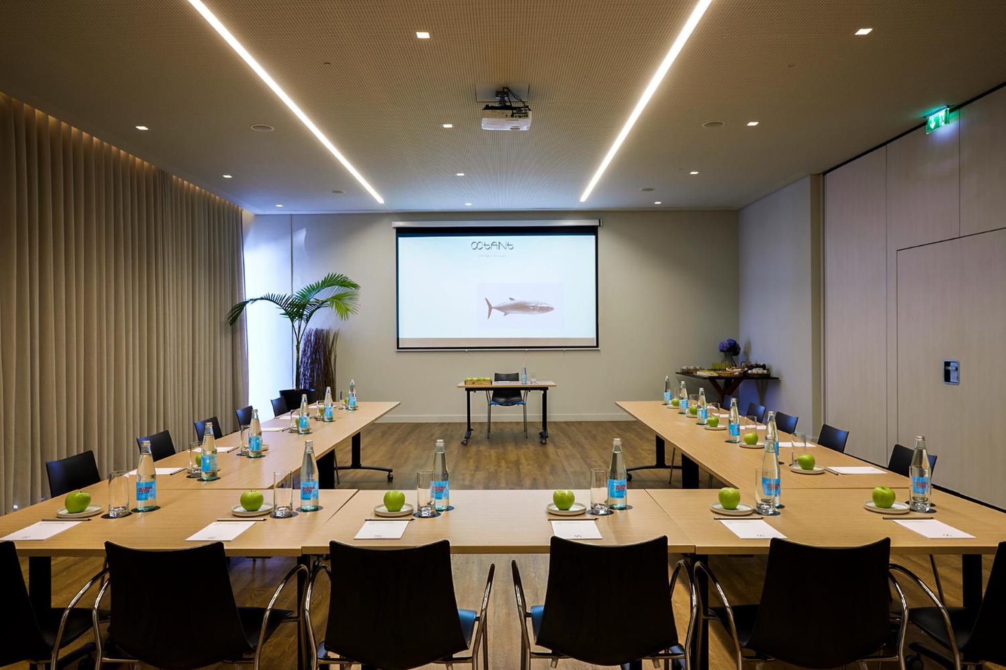 Octant Ponta Delgada Hotel Екстериор снимка Meeting room at the London offices
