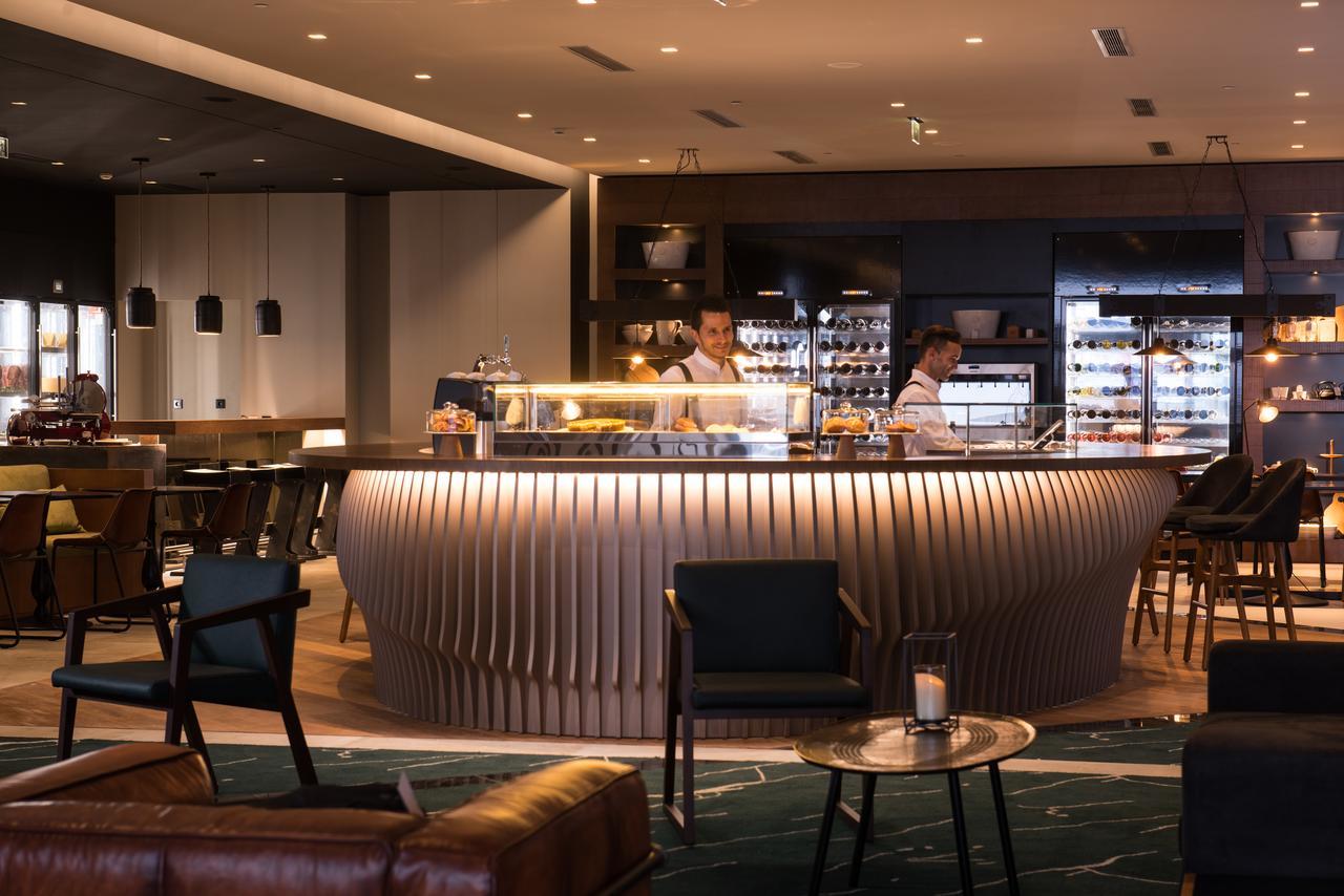 Octant Ponta Delgada Hotel Екстериор снимка The bar at the lounge